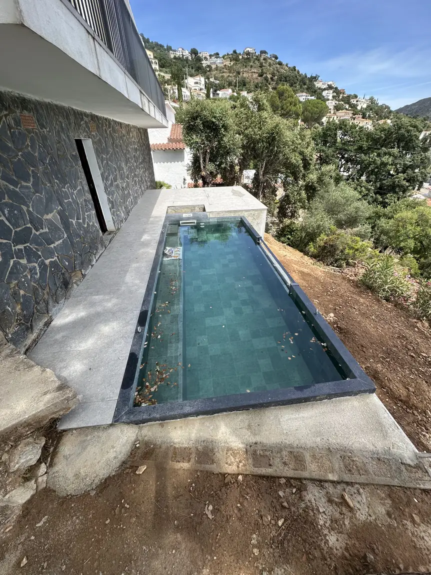 Gemauerter Pool in Roses